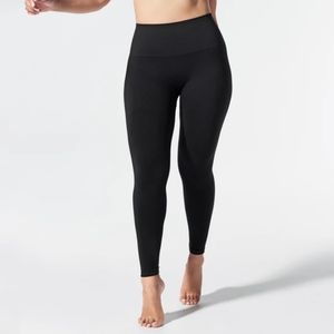 BLANQI Everyday Hipster Support Leggings NWOT